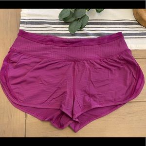 Lululemon shorts size 6